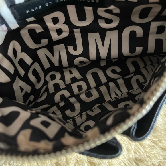 Vintage Authentic Marc Jacobs Crossbody Black Leather EUC - Picture 5 of 9